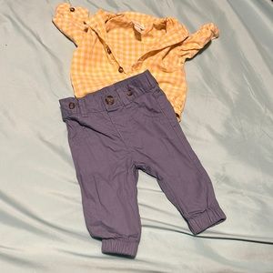 Worn one time for school pictures.